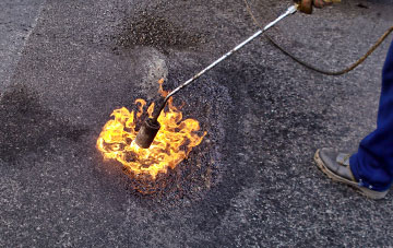 Tre Beferad flat roofing repairs